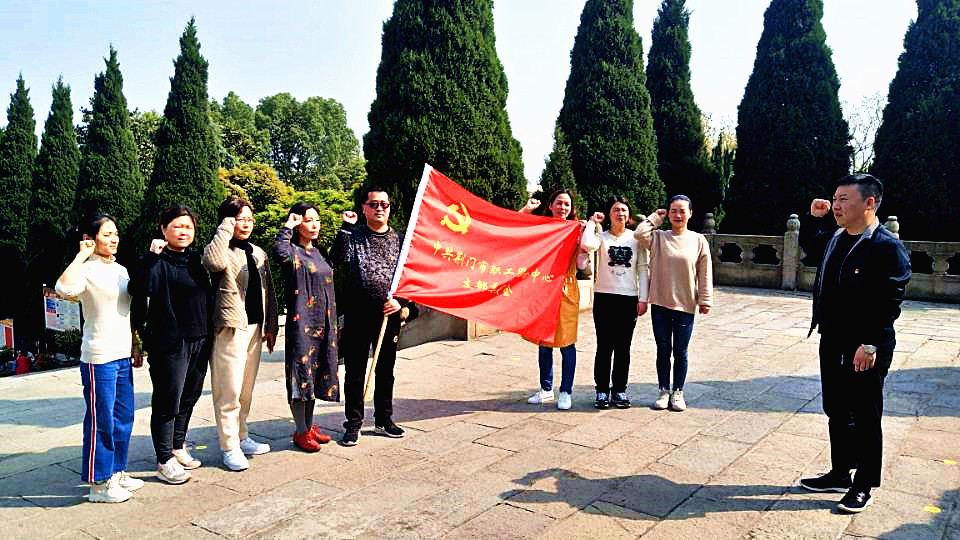 F725352D06E94FDC5D4546746DFE96B7_副本.jpg