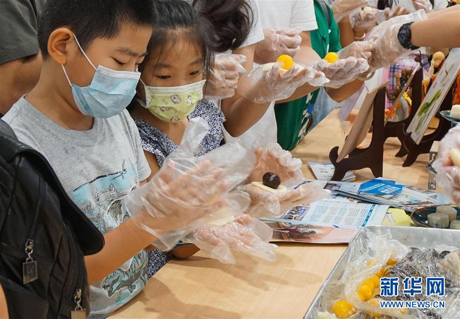 (新华全媒头条·图文互动)(9)流动中国折射复苏新气象——透视“十一”黄金周